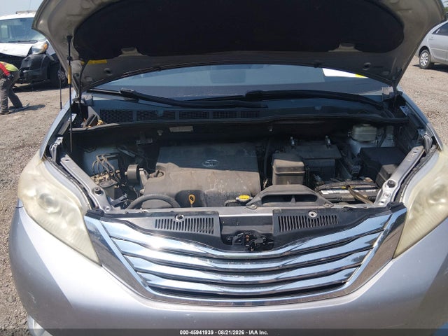 45941939 :رقم المزاد ، 5TDKK3DC8CS202434 vin ، 2012 Toyota Sienna Le V6 8 Passenger مزاد بيع