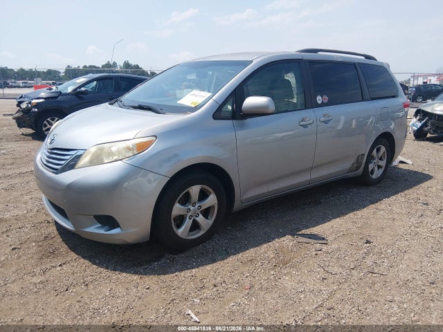 45941939 :رقم المزاد ، 5TDKK3DC8CS202434 vin ، 2012 Toyota Sienna Le V6 8 Passenger مزاد بيع