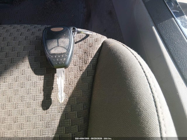 45941955 :رقم المزاد ، 1B3LC46K58N660281 vin ، 2008 Dodge Avenger Se مزاد بيع