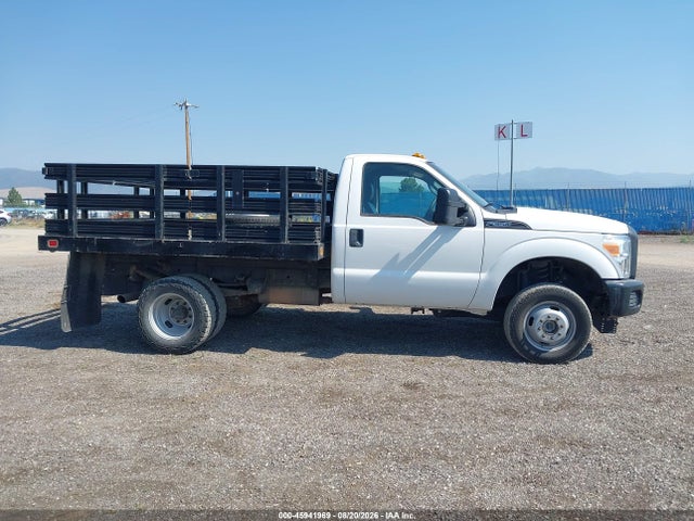 45941969 :رقم المزاد ، 1FDRF3H67FEA14789 vin ، 2015 Ford F-350 Chassis Xl مزاد بيع