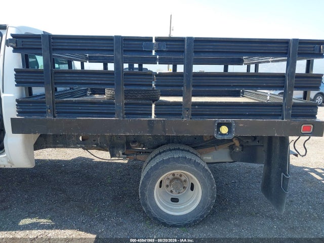 45941969 :رقم المزاد ، 1FDRF3H67FEA14789 vin ، 2015 Ford F-350 Chassis Xl مزاد بيع