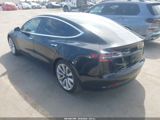 Tesla Model 3 Long Range/mid Range 2018 5YJ3E1EA1JF075850 Image 3