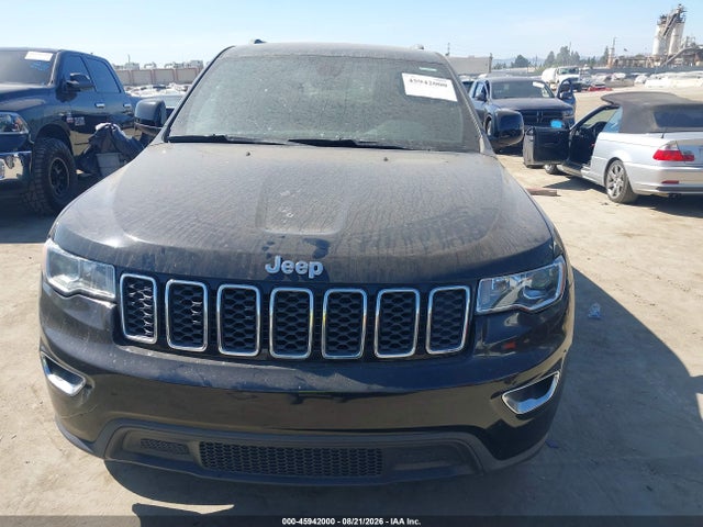 1C4RJEAG3KC615169 Jeep Grand Cherokee Laredo E 4x2