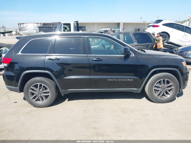 1C4RJEAG3KC615169 Jeep Grand Cherokee Laredo E 4x2