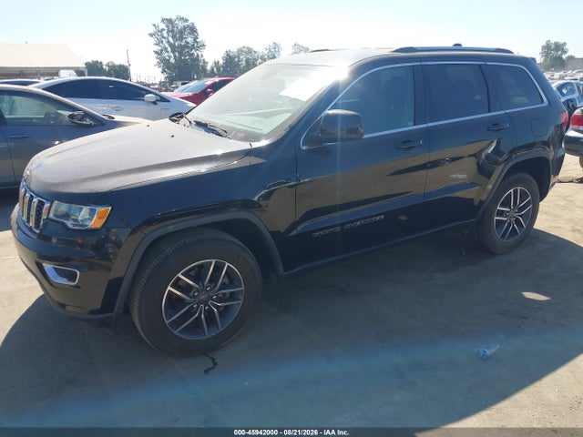 1C4RJEAG3KC615169 Jeep Grand Cherokee Laredo E 4x2