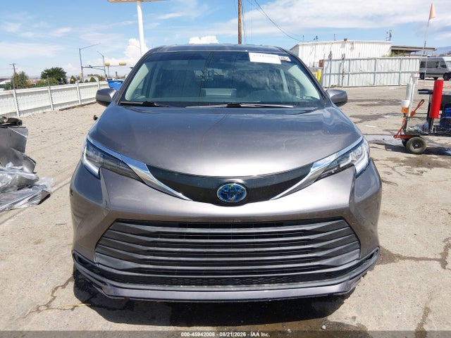 2021 Toyota Sienna Le მანქანა იყიდება აუქციონზე, vin: 5TDKRKEC7MS011111, აუქციონის ნომერი: 45942008