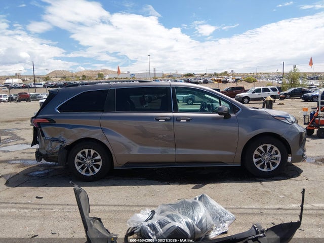 2021 Toyota Sienna Le მანქანა იყიდება აუქციონზე, vin: 5TDKRKEC7MS011111, აუქციონის ნომერი: 45942008