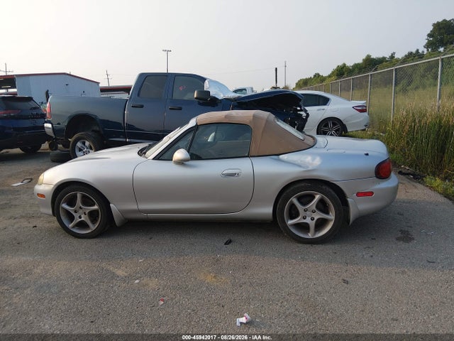 Aukcja sprzedaży 2001 Mazda Mx-5 Miata Ls/special Edition, vin: JM1NB353910206830, numer aukcji: 45942017