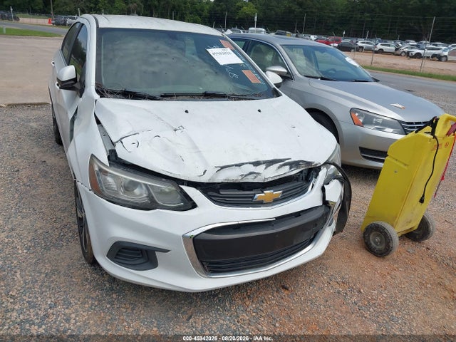 45942026 :رقم المزاد ، 1G1JF5SB6H4141179 vin ، 2017 Chevrolet Sonic Premier Auto مزاد بيع