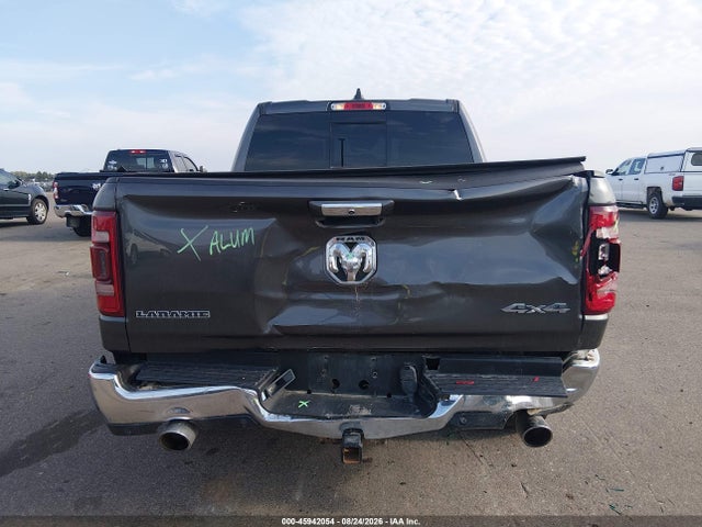 2021 Ram 1500 Laramie  4x4 5'7 Box მანქანა იყიდება აუქციონზე, vin: 1C6SRFJT7MN789225, აუქციონის ნომერი: 45942054