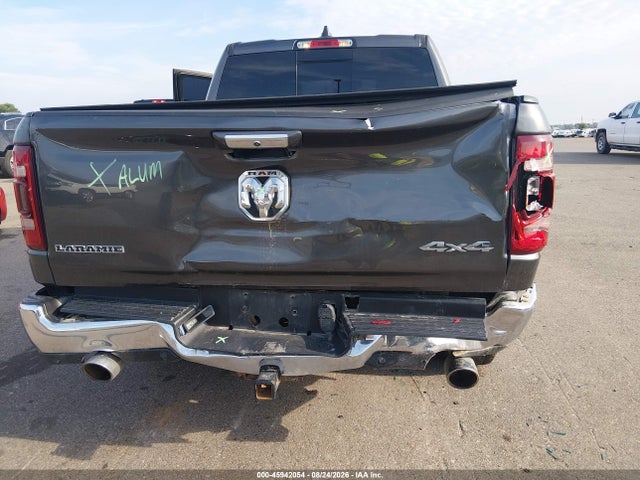 2021 Ram 1500 Laramie  4x4 5'7 Box მანქანა იყიდება აუქციონზე, vin: 1C6SRFJT7MN789225, აუქციონის ნომერი: 45942054