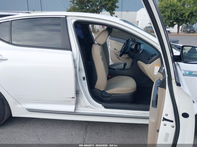 Продаж на аукціоні авто 2015 Kia Optima Hybrid, vin: KNAGM4AD6F5079579, номер лоту: 45942073