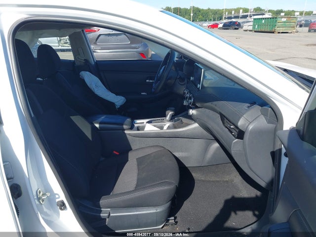 45942077 :رقم المزاد ، 3N1AB8CV9NY303430 vin ، 2022 Nissan Sentra Sv Xtronic Cvt مزاد بيع