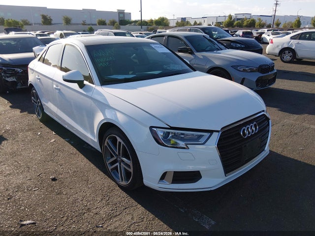WAUAUGFF7K1020477 Audi A3 40 Premium/40 Titanium Premium