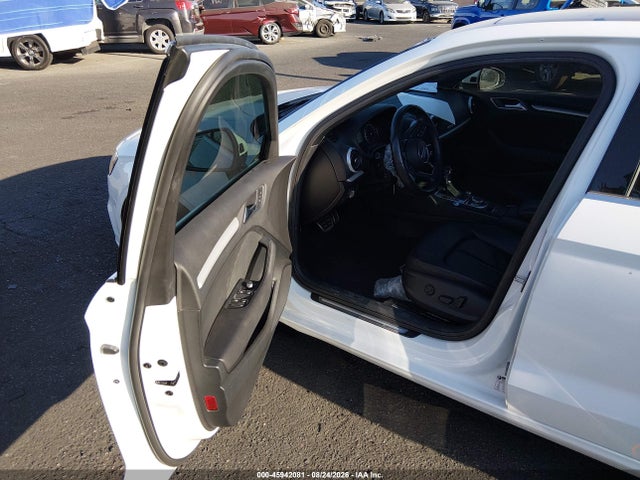 WAUAUGFF7K1020477 Audi A3 40 Premium/40 Titanium Premium