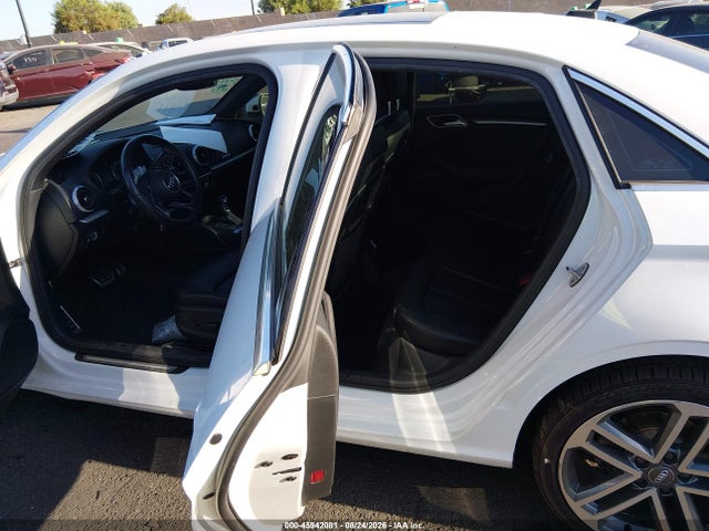 WAUAUGFF7K1020477 Audi A3 40 Premium/40 Titanium Premium