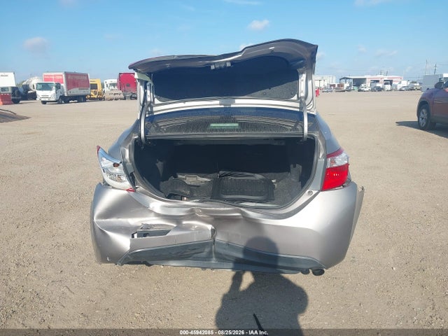 2015 Toyota Corolla Le მანქანა იყიდება აუქციონზე, vin: 2T1BURHE6FC370272, აუქციონის ნომერი: 45942085