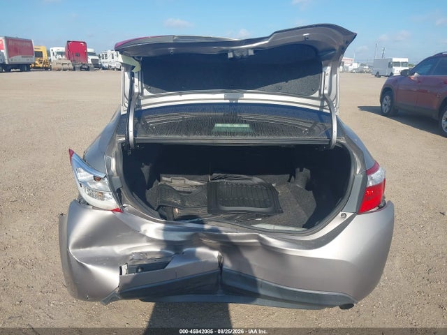 2015 Toyota Corolla Le მანქანა იყიდება აუქციონზე, vin: 2T1BURHE6FC370272, აუქციონის ნომერი: 45942085