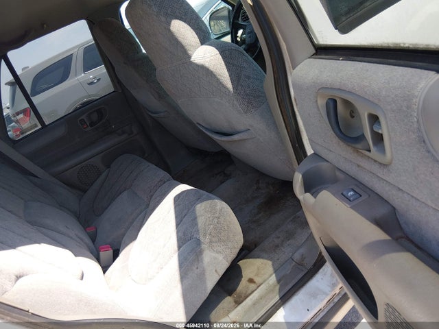 45942110 :رقم المزاد ، 1GKCS13WXX2532209 vin ، 1999 Gmc Jimmy مزاد بيع
