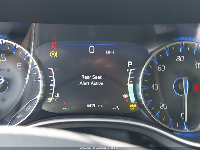 45942122 :رقم المزاد ، 2C4RC1BG3VR562311 vin ، 2027 Chrysler Pacifica مزاد بيع