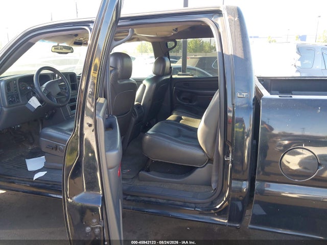 Продажа на аукционе авто 2005 Chevrolet Silverado 2500hd Lt, vin: 1GCHK23275F964816, номер лота: 45942123