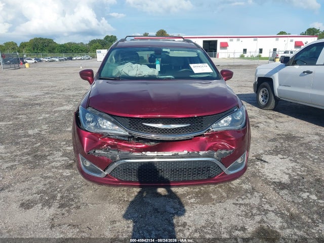 2017 Chrysler Pacifica Touring-l Plus მანქანა იყიდება აუქციონზე, vin: 2C4RC1EG9HR708632, აუქციონის ნომერი: 45942134