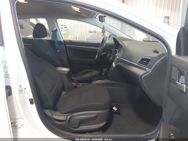 45942139 :رقم المزاد ، 5NPD74LF6KH478787 vin ، 2019 Hyundai Elantra Se مزاد بيع