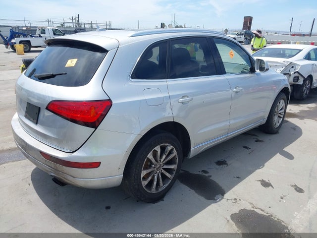 Audi Q5 2.0t Premium 2014 WA1CFAFP1EA043134 Image 4