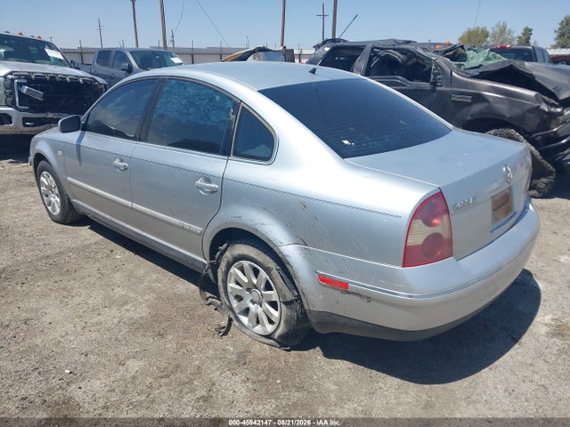 45942147 :رقم المزاد ، WVWPD63B12P032131 vin ، 2002 Volkswagen Passat Gls مزاد بيع