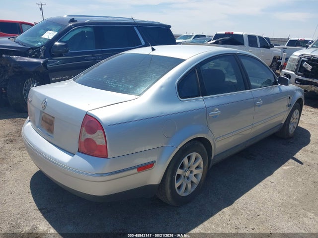 45942147 :رقم المزاد ، WVWPD63B12P032131 vin ، 2002 Volkswagen Passat Gls مزاد بيع