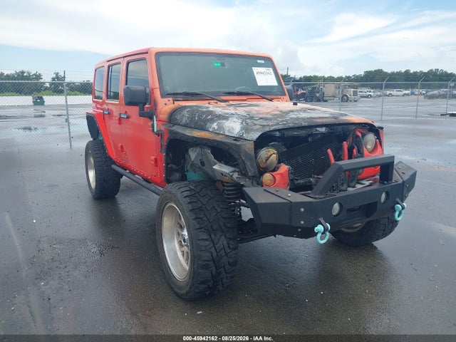 45942162 :رقم المزاد ، 1C4BJWEG5DL584334 vin ، 2013 Jeep Wrangler Unlimited Sahara مزاد بيع