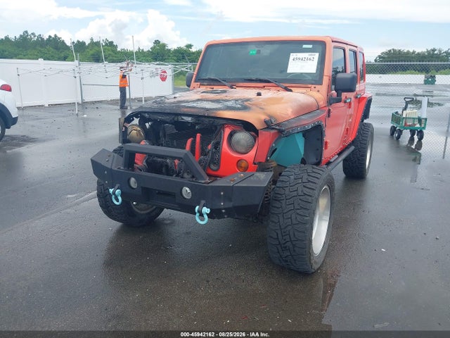 45942162 :رقم المزاد ، 1C4BJWEG5DL584334 vin ، 2013 Jeep Wrangler Unlimited Sahara مزاد بيع