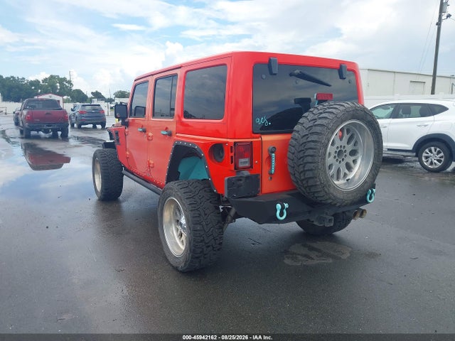 45942162 :رقم المزاد ، 1C4BJWEG5DL584334 vin ، 2013 Jeep Wrangler Unlimited Sahara مزاد بيع