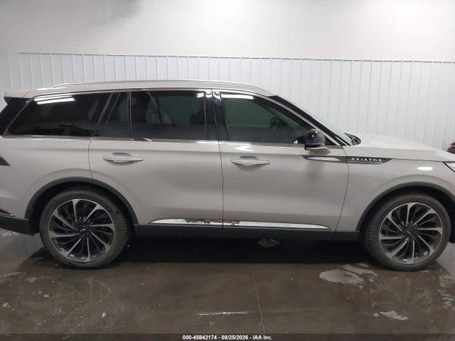 Продажа на аукционе авто 2020 Lincoln Aviator Reserve, vin: 5LM5J7XCXLGL02668, номер лота: 45942174