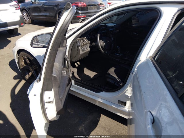 BMW 320i 2015 WBA3B1C53FK135858 Image 5