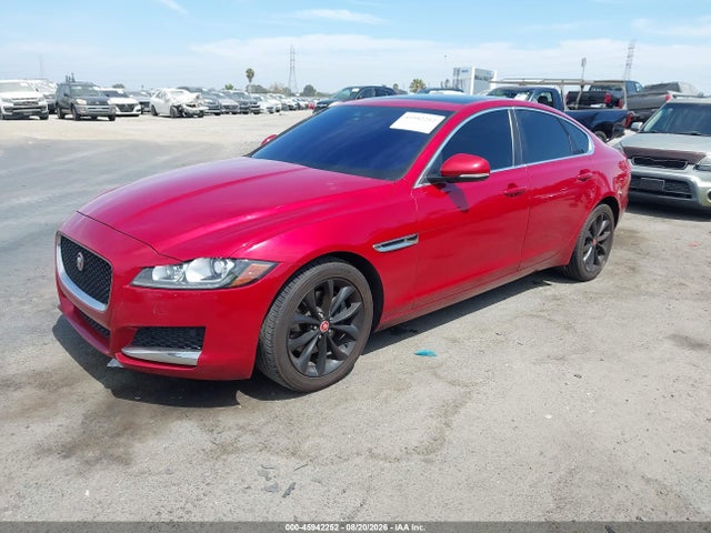 SAJBD4BN2HCY31170 Jaguar Xf 20d Premium