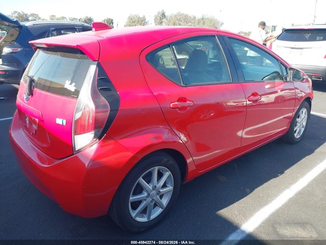 Toyota Prius C Four 2015 JTDKDTB34F1087183 Image 4
