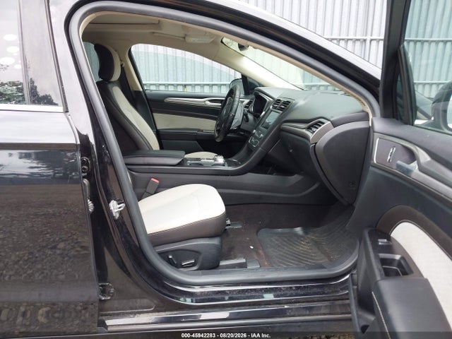 45942283 :رقم المزاد ، 3FA6P0HD0KR158117 vin ، 2019 Ford Fusion Se مزاد بيع