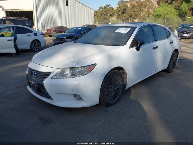 Lexus Es 350 Crafted Line 2015 JTHBK1GG2F2179763 Image 2