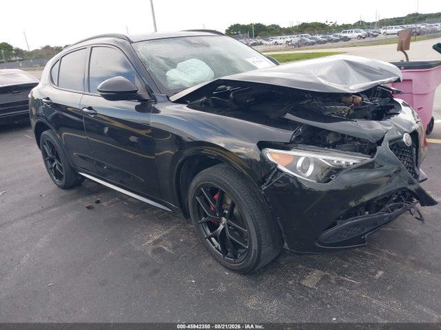Auction sale of the 2020 Alfa Romeo Stelvio Ti Awd, vin: ZASPAKBN3L7C95730, lot number: 45942350