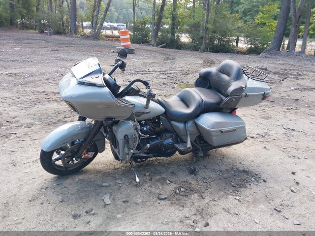 Harley-Davidson FLTRK 2024 1HD1KZF17RB638264 Image 2