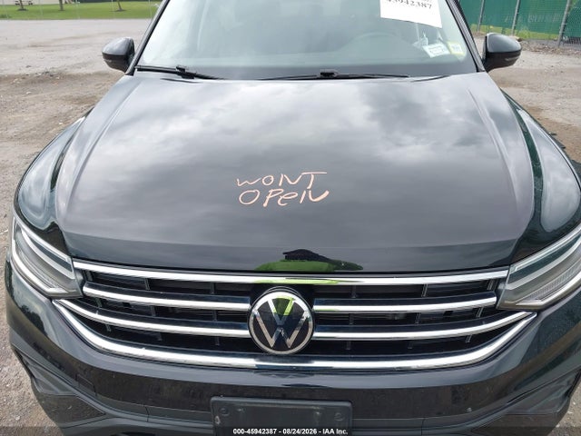Продажа на аукционе авто 2024 Volkswagen Tiguan 2.0t Se/2.0t Wolfsburg Edition, vin: 3VVMB7AX9RM084203, номер лота: 45942387