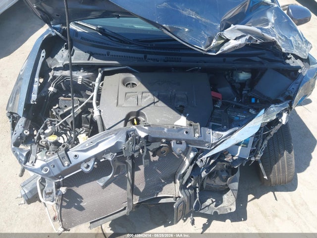 5YFBURHE4GP498320 Toyota COROLLA LE