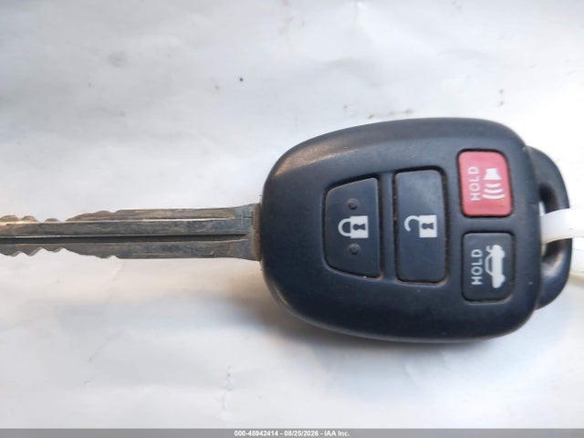 5YFBURHE4GP498320 Toyota COROLLA LE