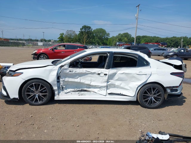 45942421 :رقم المزاد ، 4T1G11AK1RU892052 vin ، 2024 Toyota Camry Se مزاد بيع