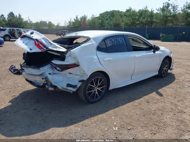 45942421 :رقم المزاد ، 4T1G11AK1RU892052 vin ، 2024 Toyota Camry Se مزاد بيع