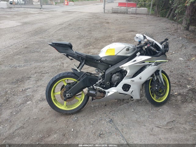 Yamaha YZFR6 2017 JYARJ28E2HA002396 Image 11