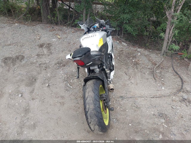 Yamaha YZFR6 2017 JYARJ28E2HA002396 Image 6
