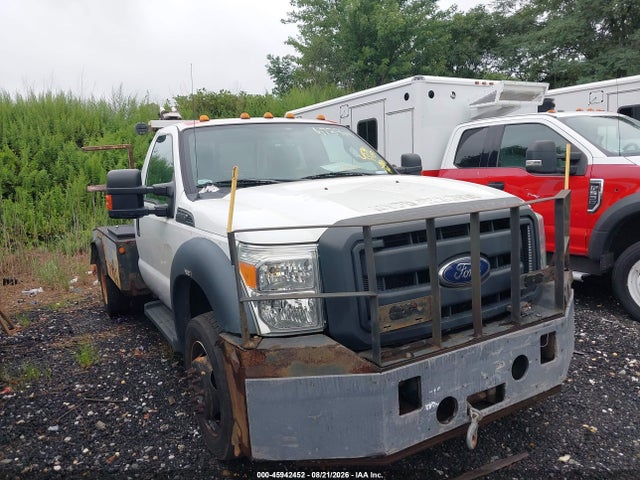 45942452 :رقم المزاد ، 1FDUF5HT8EEB42727 vin ، 2014 Ford F-550 Chassis Xl مزاد بيع