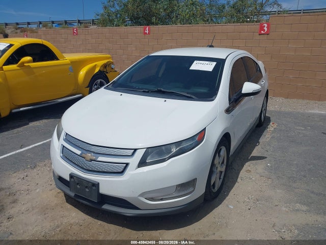 Chevrolet Volt 2015 1G1RC6E4XFU140743 Image 2